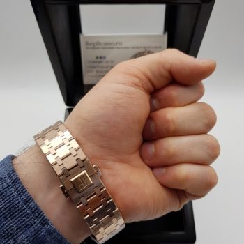 Audemars Piguet - Royal Oak Chronograph Quartz (0012)