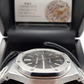 Audemars Piguet - Royal Oak Selfwinding (0137)