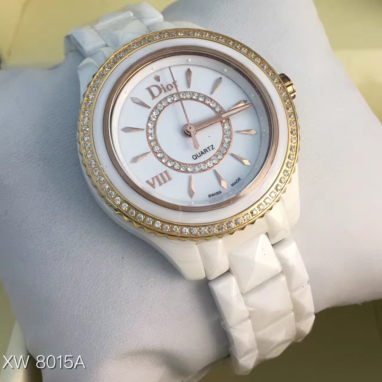 Dior - VIII Montaigne Quartz