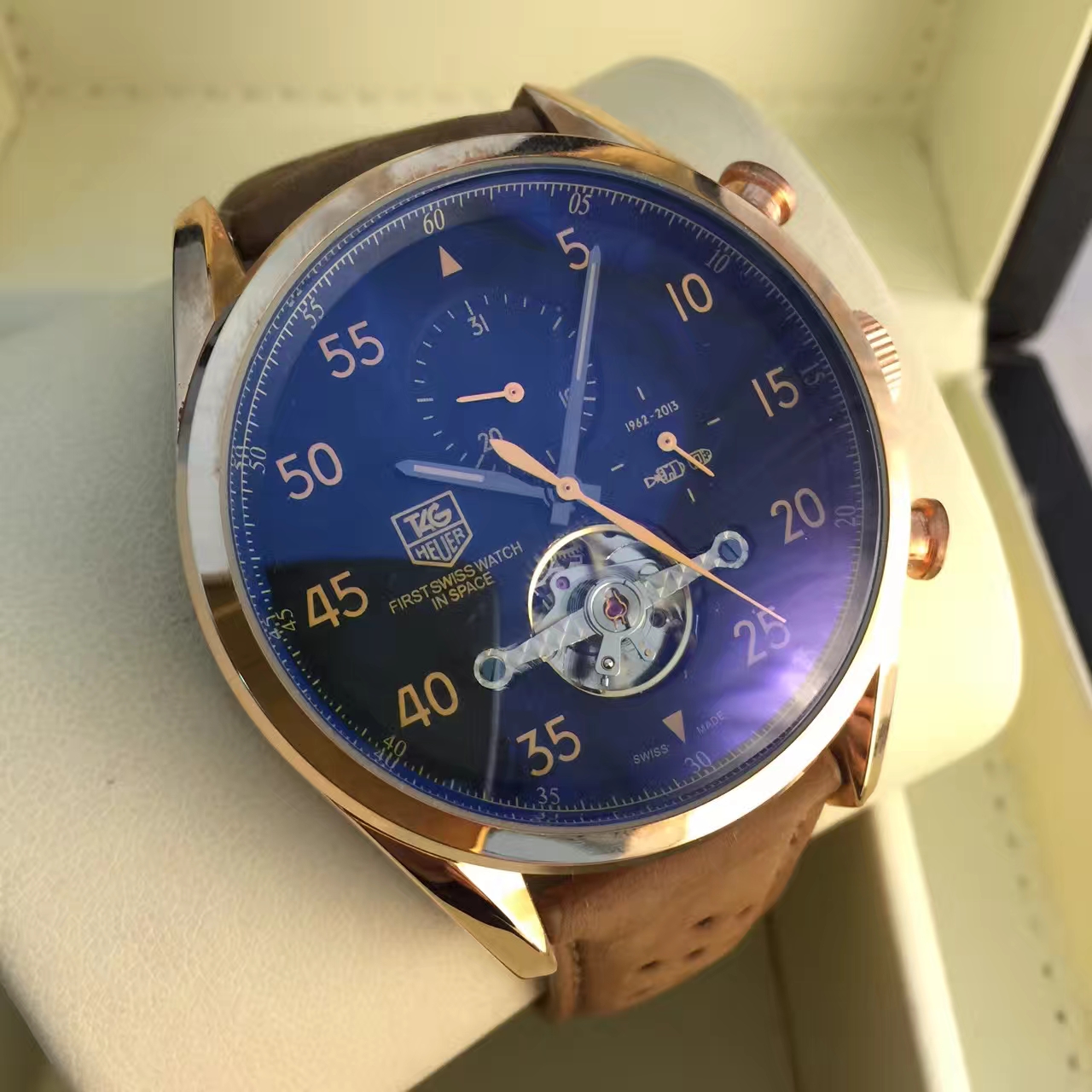 Tag Heuer - Carrera - SpaceX 1887 - Turbillon
