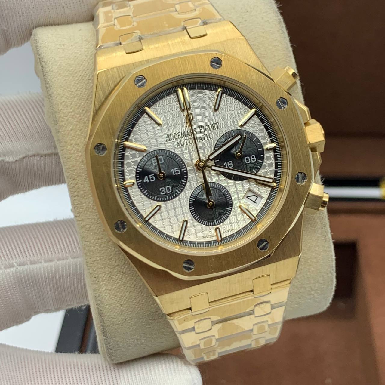 Audemars Piguet - Royal Oak Chronograph Quartz (0014.2)