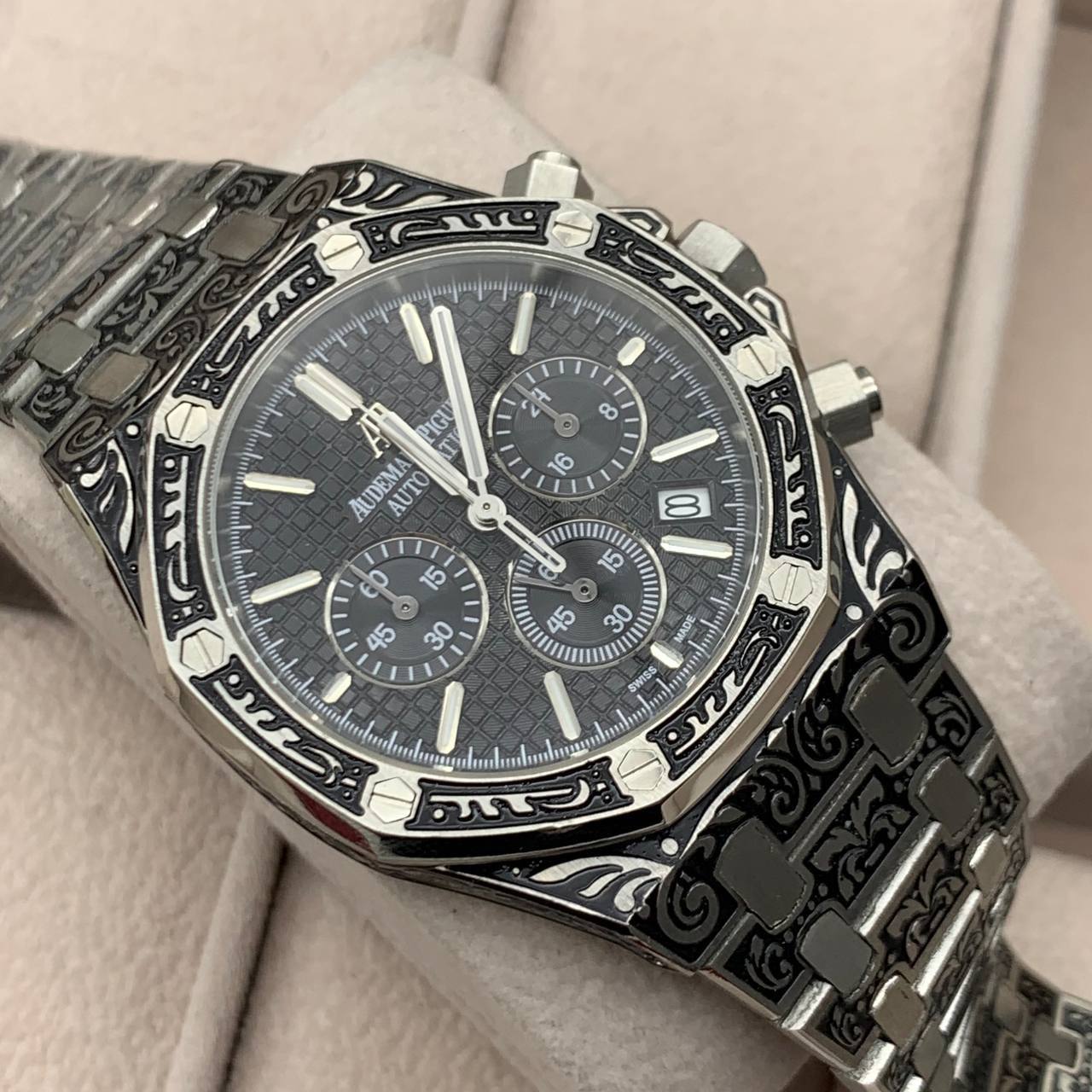 Audemars Piguet - Royal Oak Chronograph Quartz