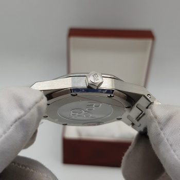 Audemars Piguet - Royal Oak Selfwinding Quartz (0166)