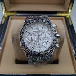 Audemars Piguet - Royal Oak Chronograph Quartz Engraving II (0018)