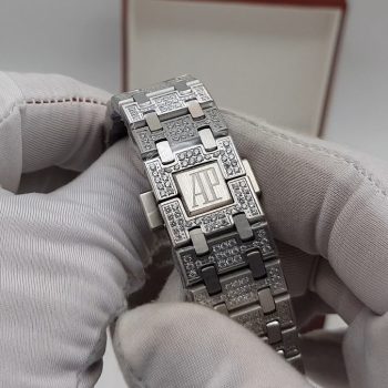 Audemars Piguet - Royal Oak Chronograph Quartz Diamonds (0203)