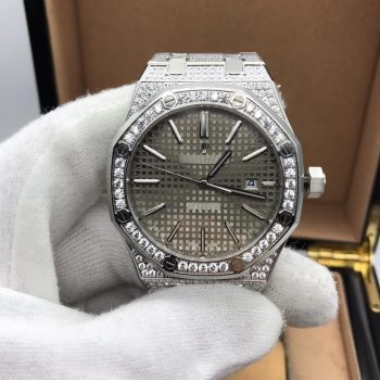 Audemars Piguet - Royal Oak Selfwinding Diamonds (0151)