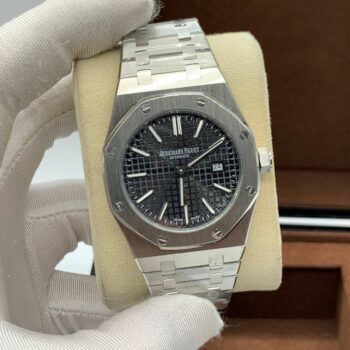 Audemars Piguet - Royal Oak Selfwinding Quartz (0166)