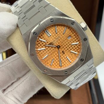 Audemars Piguet - Royal Oak Selfwinding Quartz (0166.4)