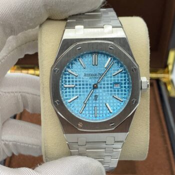 Audemars Piguet - Royal Oak Selfwinding Quartz (0166.3)