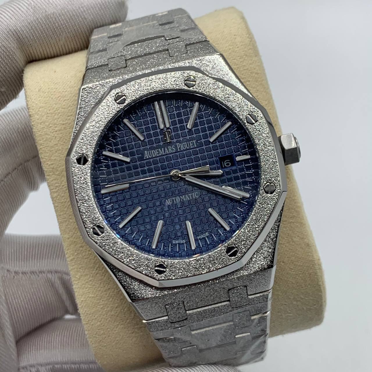 Audemars Piguet - Royal Oak Selfwinding Frosted (0159.2)