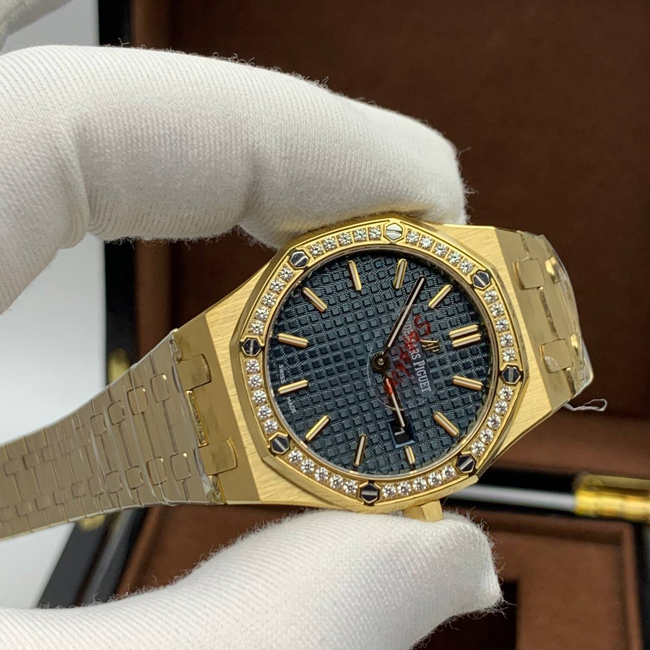 Audemars Piguet — Royal Oak Selfwinding Ladies Diamonds 34 (0175.4)