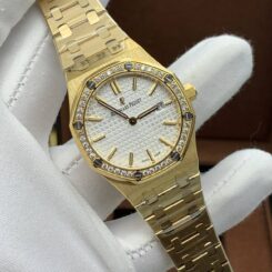 Audemars Piguet — Royal Oak Selfwinding Ladies Diamonds 34 (0175.3)