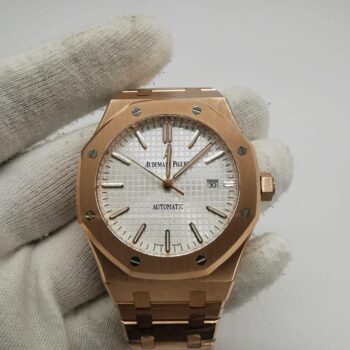 Audemars Piguet - Royal Oak Selfwinding (0136.1)