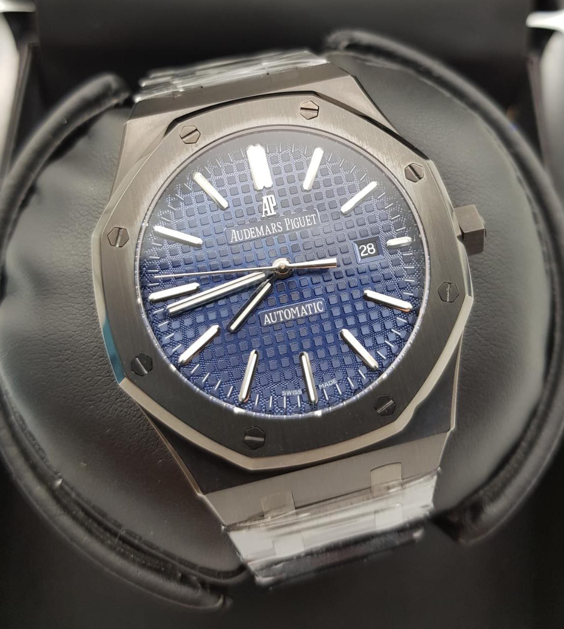 Audemars Piguet - Royal Oak Selfwinding (0143)