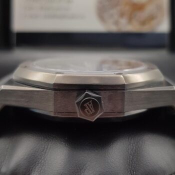 Audemars Piguet - Royal Oak Selfwinding (0143)