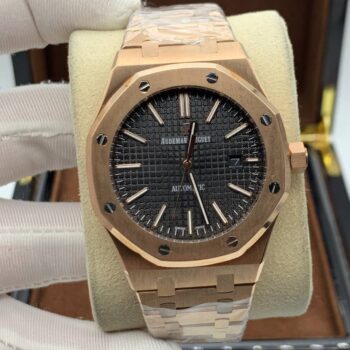 Audemars Piguet - Royal Oak Selfwinding (0135)