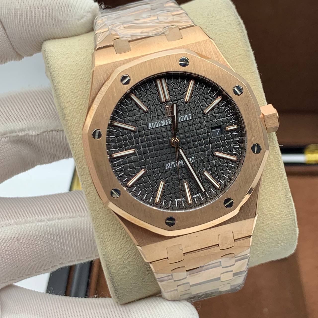 Audemars Piguet - Royal Oak Selfwinding (0135)