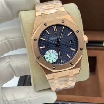 Audemars Piguet - Royal Oak Selfwinding (0136)