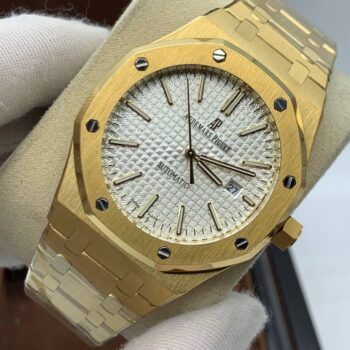 Audemars Piguet - Royal Oak Selfwinding (0132)