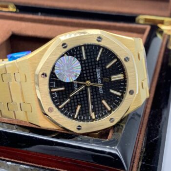 Audemars Piguet - Royal Oak Selfwinding (0133)