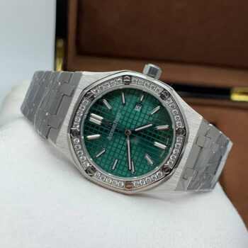 Audemars Piguet — Royal Oak Selfwinding Ladies Diamonds 34 (0174.2)