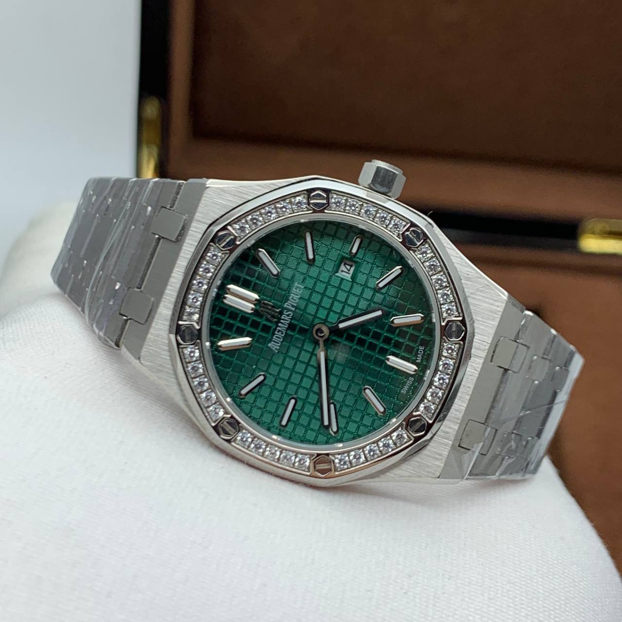 Audemars Piguet — Royal Oak Selfwinding Ladies Diamonds 34 (0174.2)