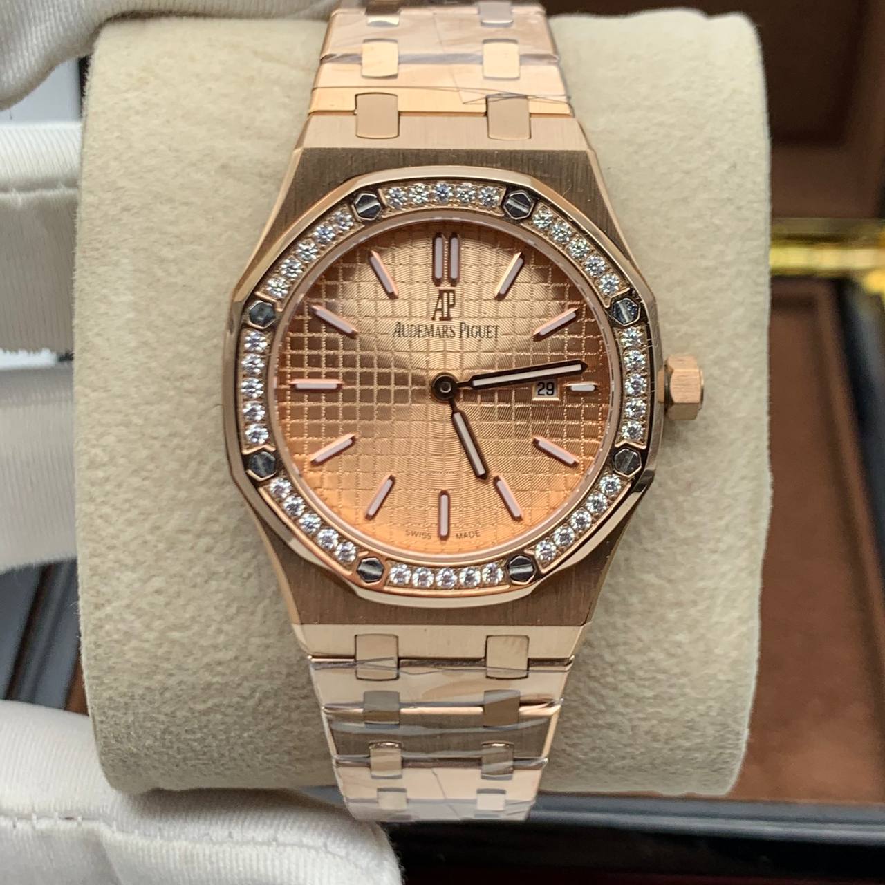 Audemars Piguet — Royal Oak Selfwinding Ladies Diamonds 34 (0175)
