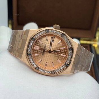 Audemars Piguet — Royal Oak Selfwinding Ladies Diamonds 34 (0175)
