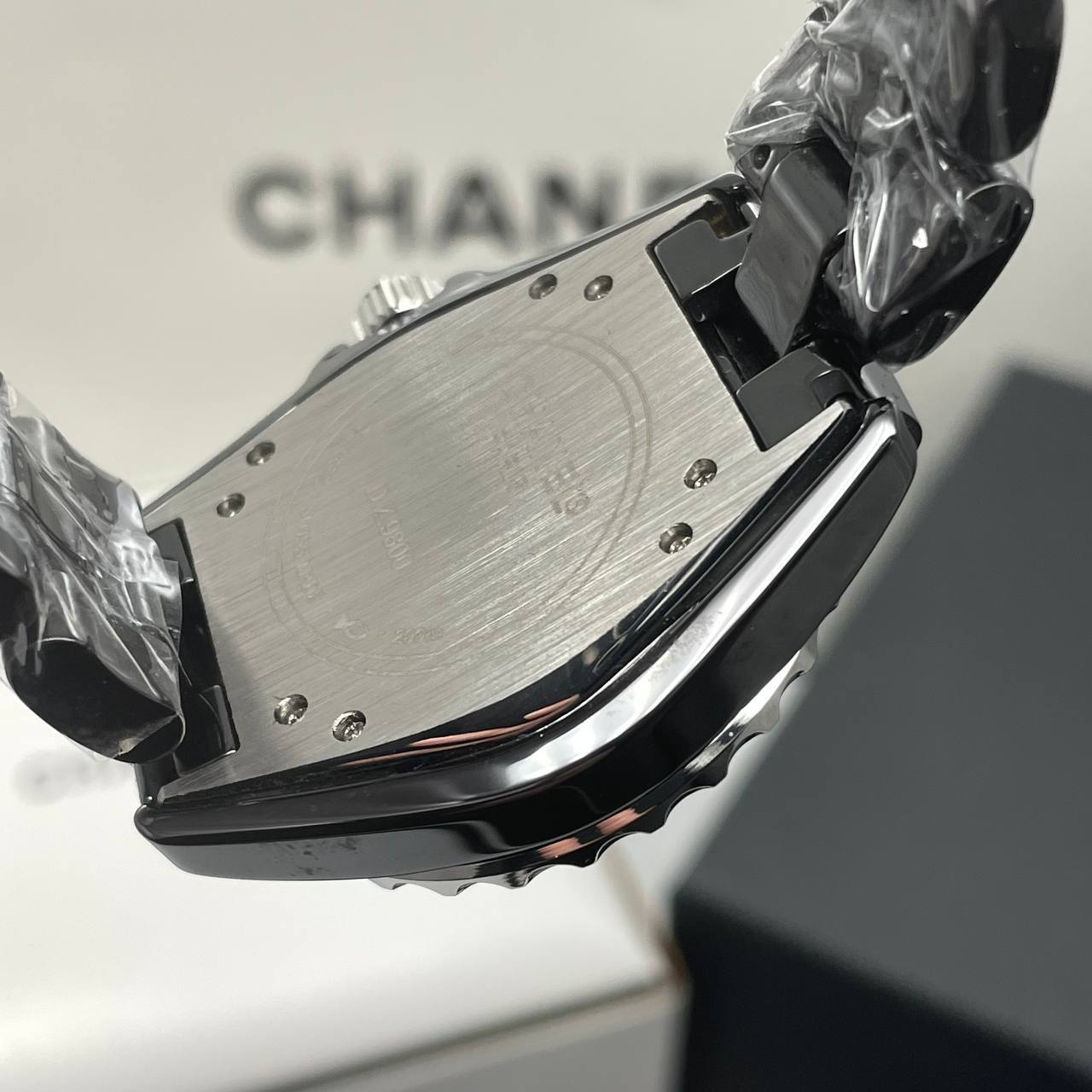 Chanel J12 - Caliber 12.1 (1087)