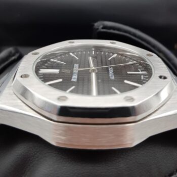 Audemars Piguet - Royal Oak Selfwinding (0137)