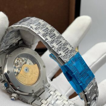 Audemars Piguet - Royal Oak Chronograph Engraving (0044.2)