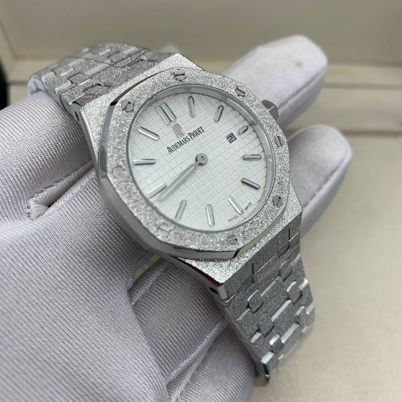 Audemars Piguet - Royal Oak Selfwinding Frosted Ladies (0182)