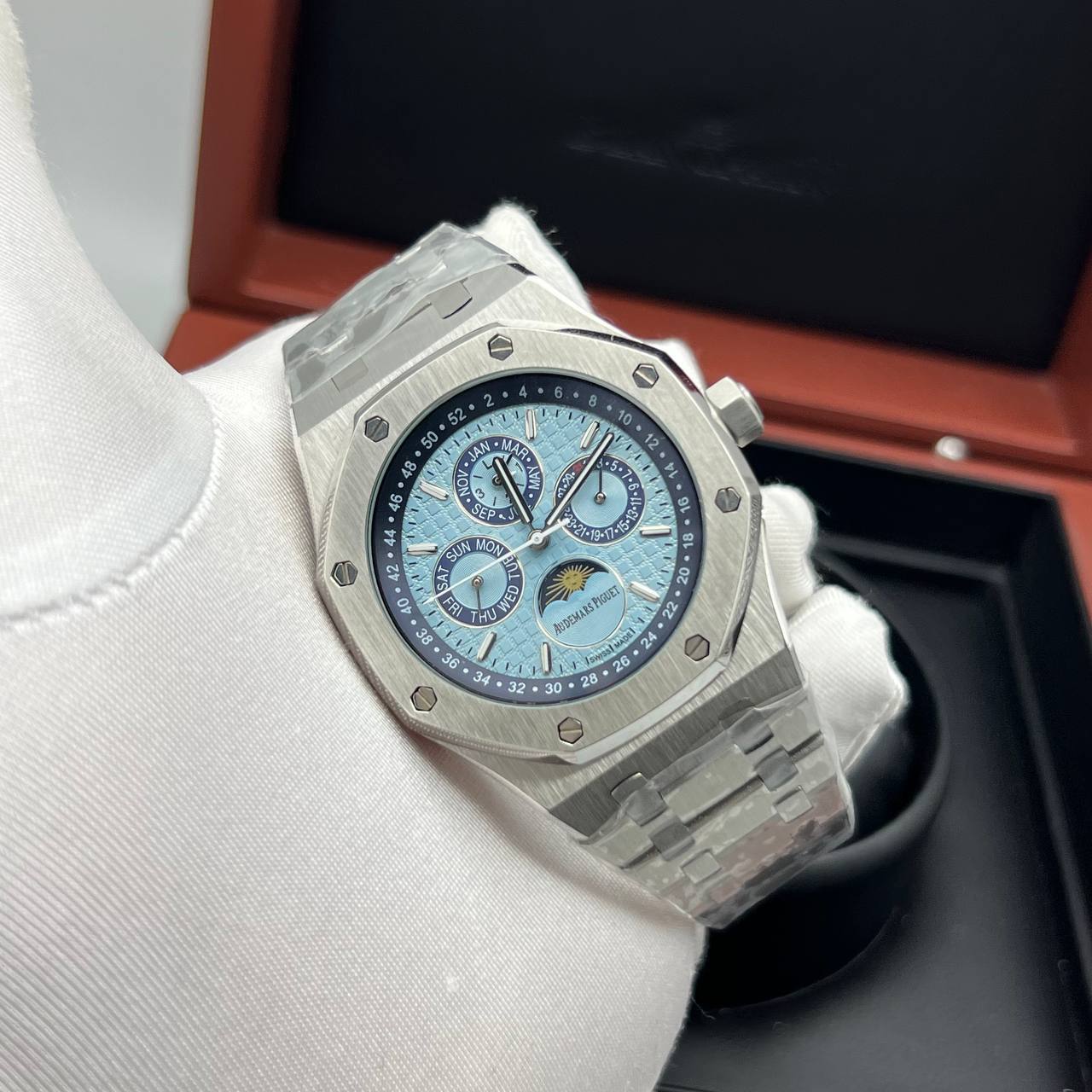 Audemars Piguet — Royal Oak Perpetual Calendar (0207.4)