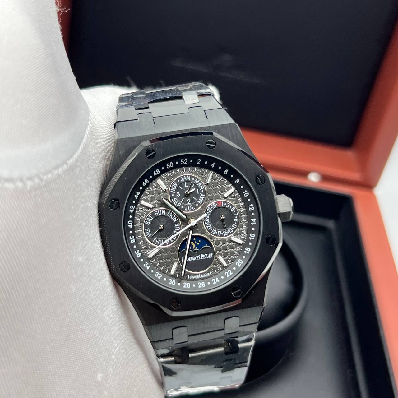 Audemars Piguet — Royal Oak Perpetual Calendar (0206.1)