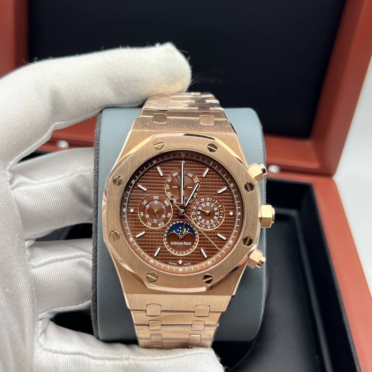 Audemars Piguet — Royal Oak Perpetual Calendar (0208.4)