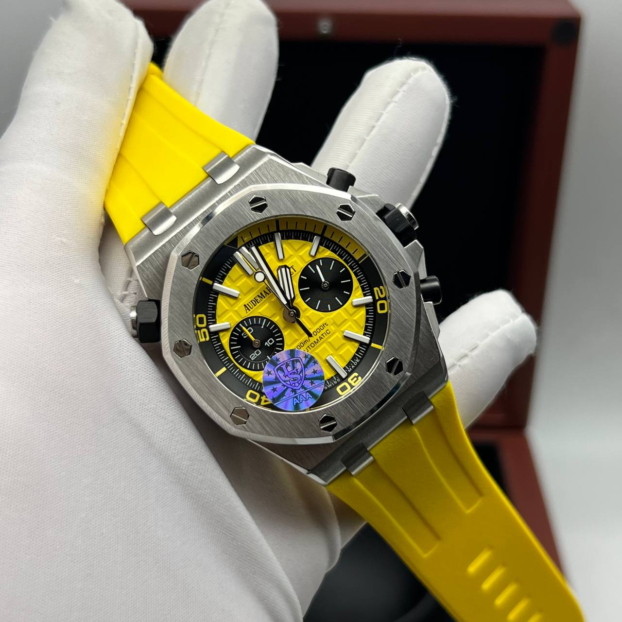 Audemars Piguet - Royal Oak Offshore Diver Chronograph Quartz (0093.4)