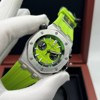 Audemars Piguet - Royal Oak Offshore Diver Chronograph Quartz (0093.5)