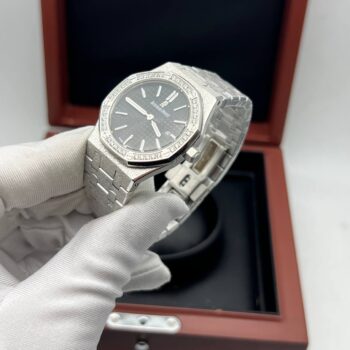 Audemars Piguet — Royal Oak Selfwinding Ladies Diamonds 34 (0174)