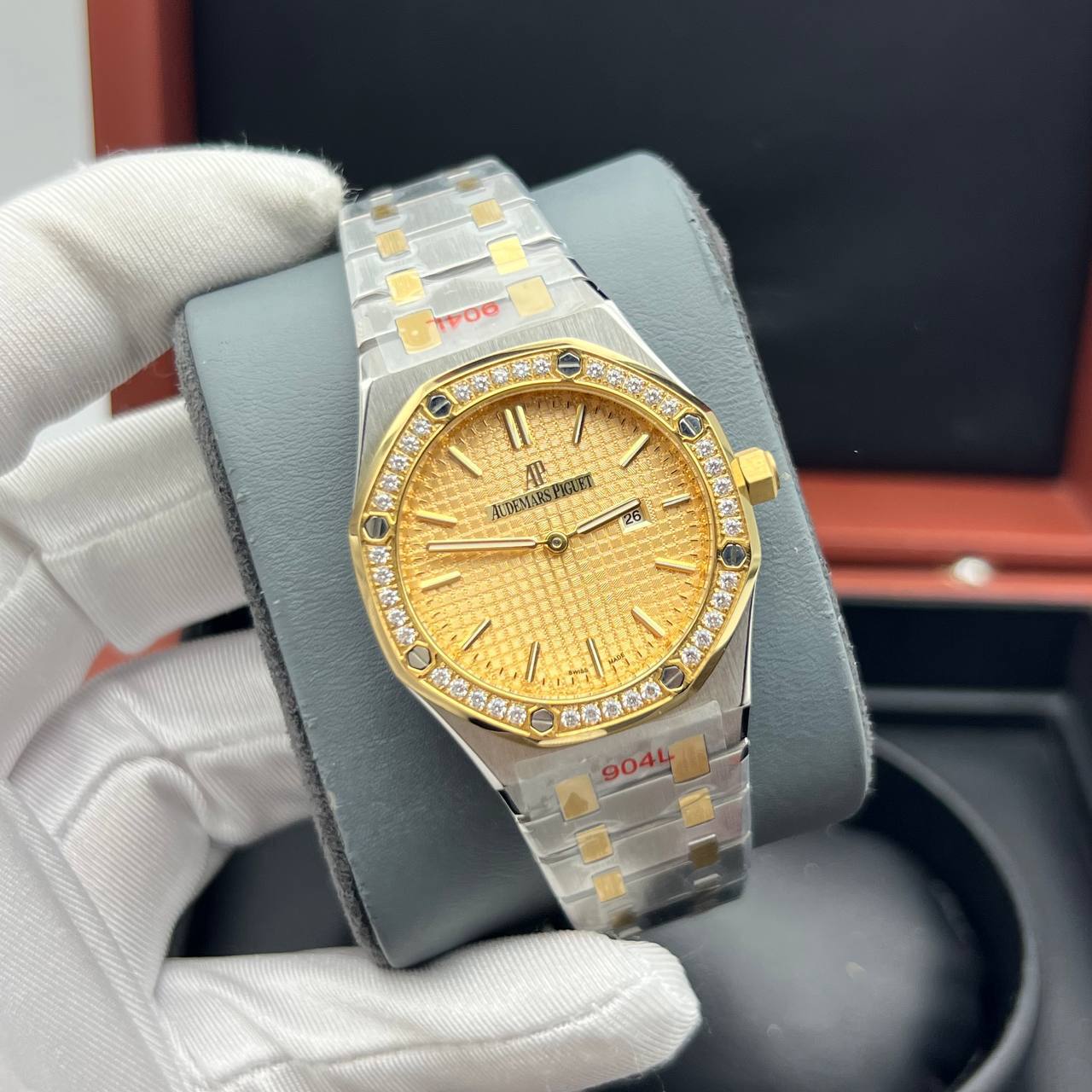 Audemars Piguet — Royal Oak Selfwinding Ladies Diamonds 34 (0176.2)