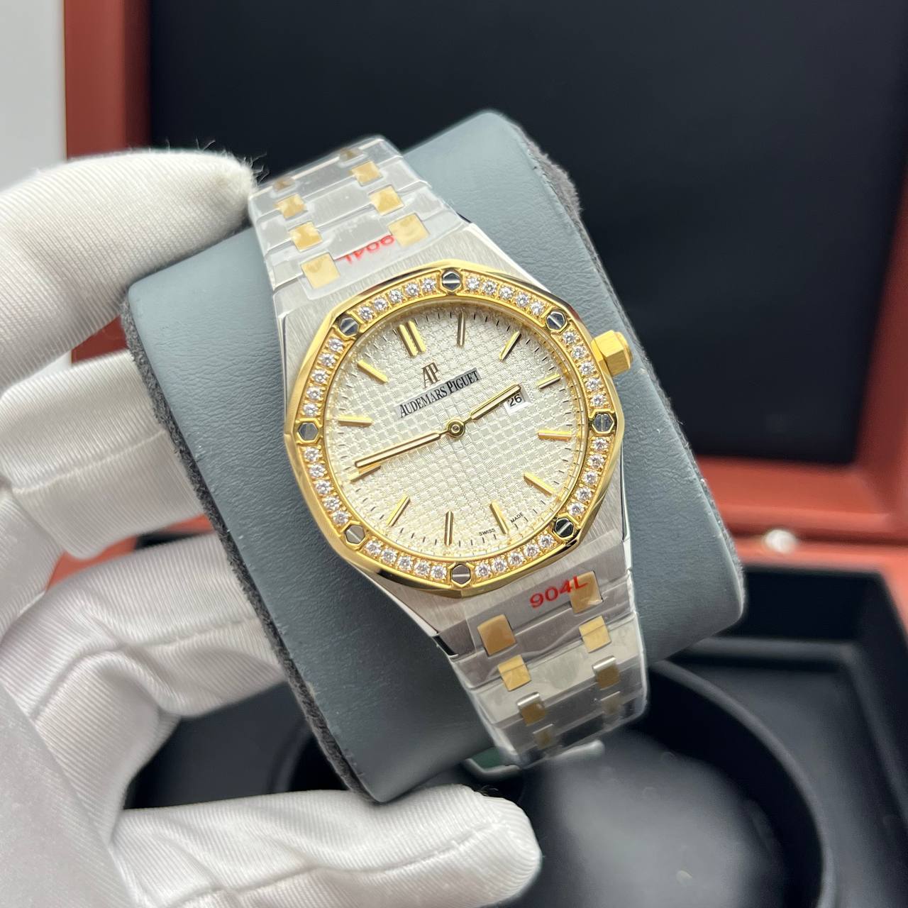 Audemars Piguet — Royal Oak Selfwinding Ladies Diamonds 34 (0176.3)