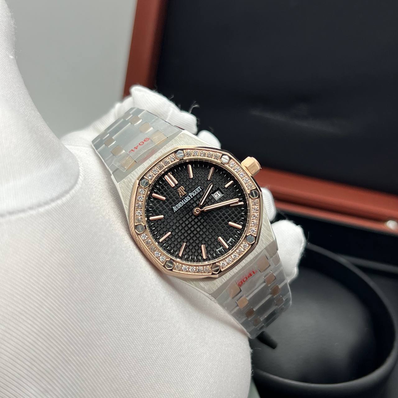 Audemars Piguet — Royal Oak Selfwinding Ladies Diamonds 34 (0176.4)