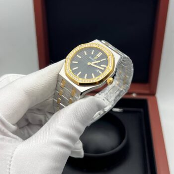 Audemars Piguet — Royal Oak Selfwinding Ladies Diamonds 34 (0176)