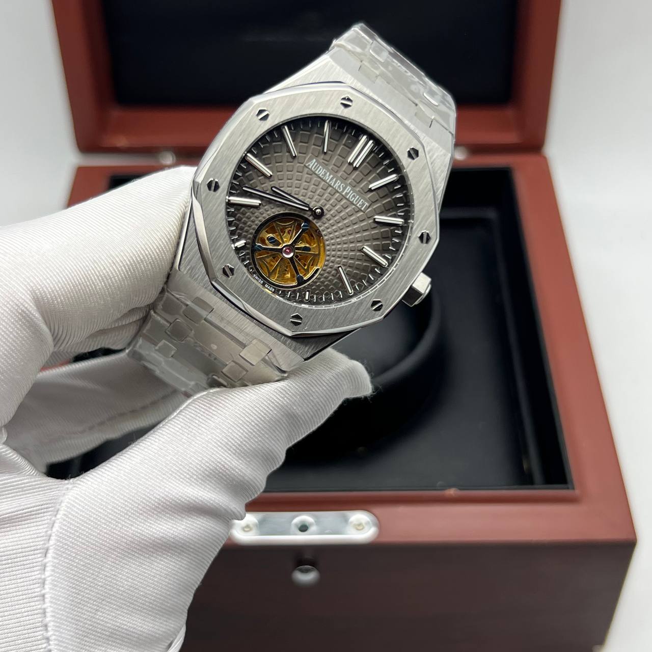 Audemars Piguet - Royal Oak Tourbillon Extra-Thin (0188.2)