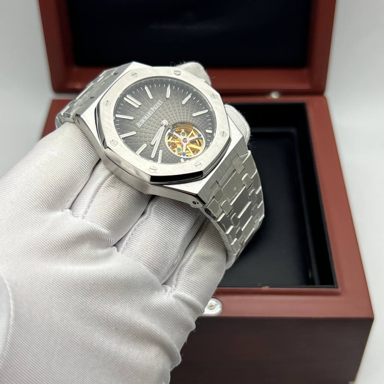 Audemars Piguet - Royal Oak Tourbillon Extra-Thin (0188.2)