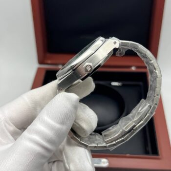 Audemars Piguet - Royal Oak Tourbillon Extra-Thin (0189)