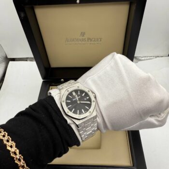 Audemars Piguet — Royal Oak Selfwinding Frosted Ladies 33 (0181)