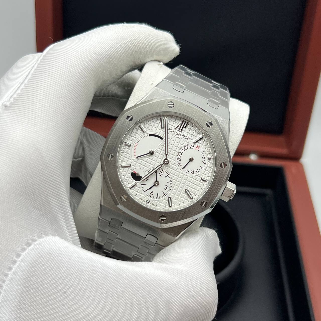 Audemars Piguet - Royal Oak Dual Time (0045.1)
