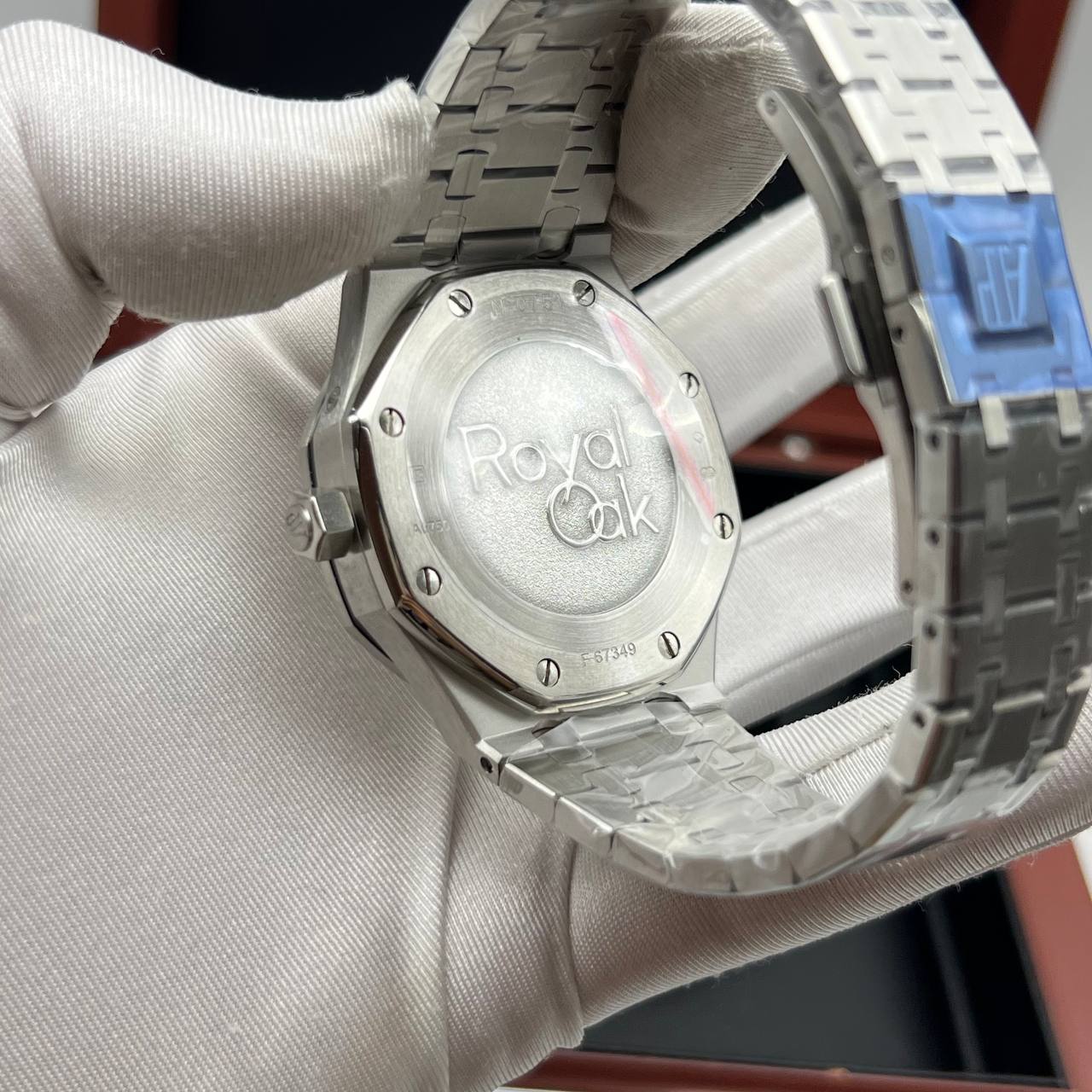 Audemars Piguet - Royal Oak Dual Time (0045.1)