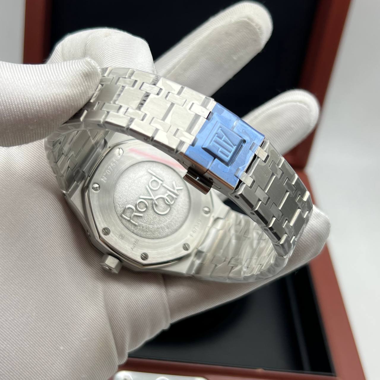 Audemars Piguet - Royal Oak Dual Time (0045.1)