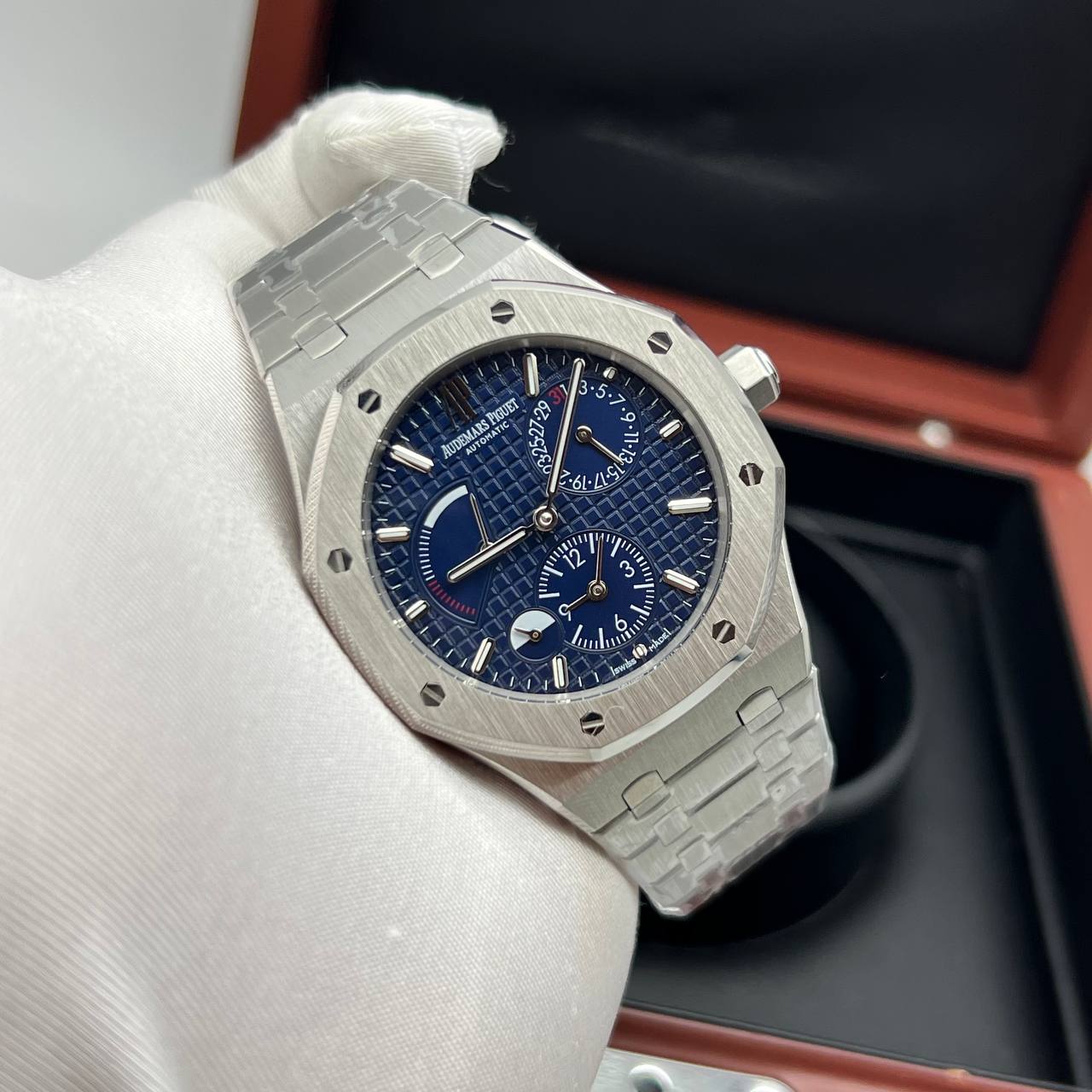 Audemars Piguet - Royal Oak Dual Time (0045.2)
